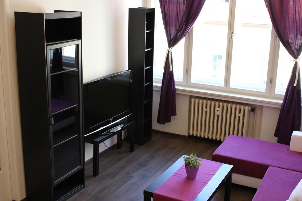 Go Native Prague Apartment — Photos 3